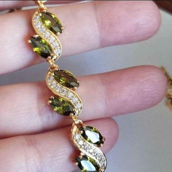 New 18K Gold Plated Marquise Cut Peridot Diamond Bracelet for Women - Picture 5 of 7